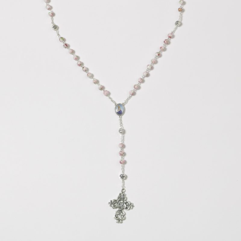 Terço rosa matizado com flor, 51cm