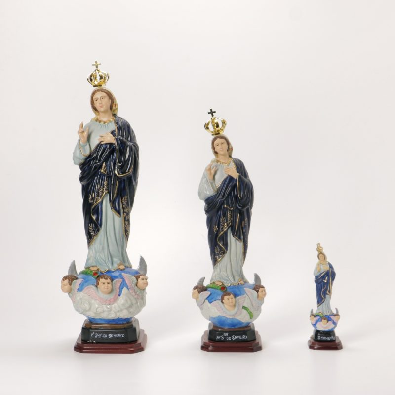 Nossa Senhora do Sameiro em porcelana pintada à mão, vários tamanhos