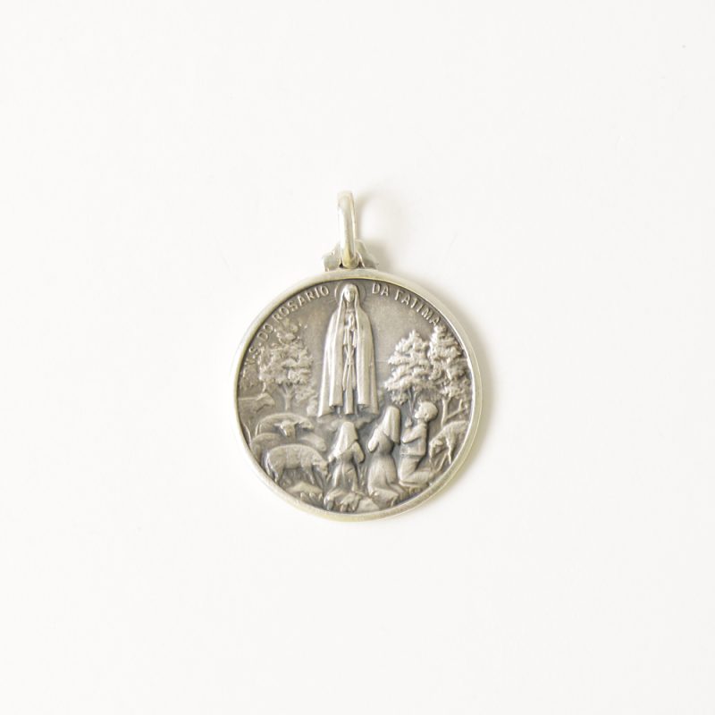 Medalha em prata com Nossa Senhora da Conceição