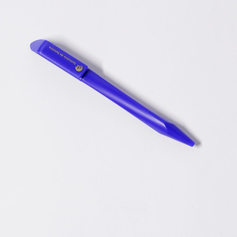 Esferográfica azul de plástico