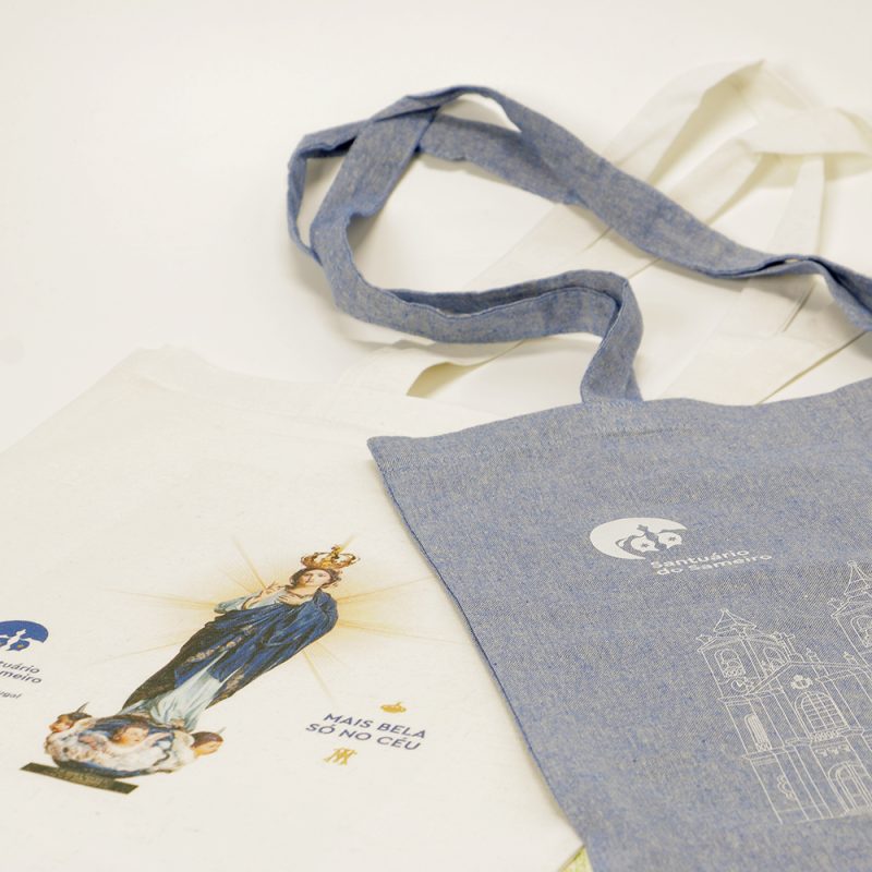 Saco de algodão azul e branco