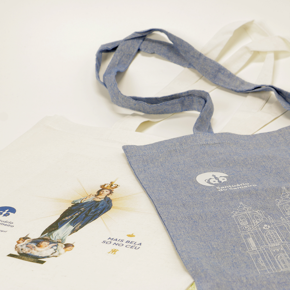 010-015-517- branco e azul- Saco- de- algodão branco-_Santuario-do-Sameiro-Braga-Portugal-direitoduo