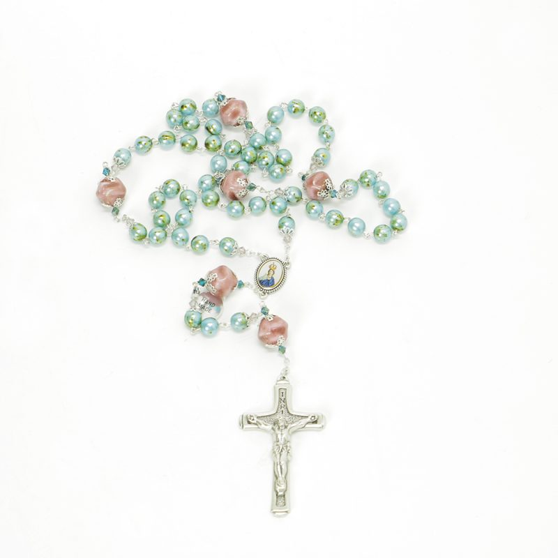 Terço em vidro com Nossa Senhora do Sameiro