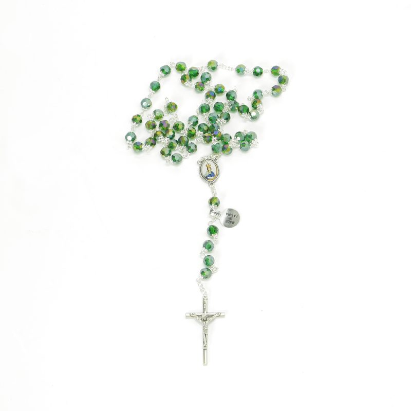 Terço verde em cristal com Nossa Senhora do Sameiro