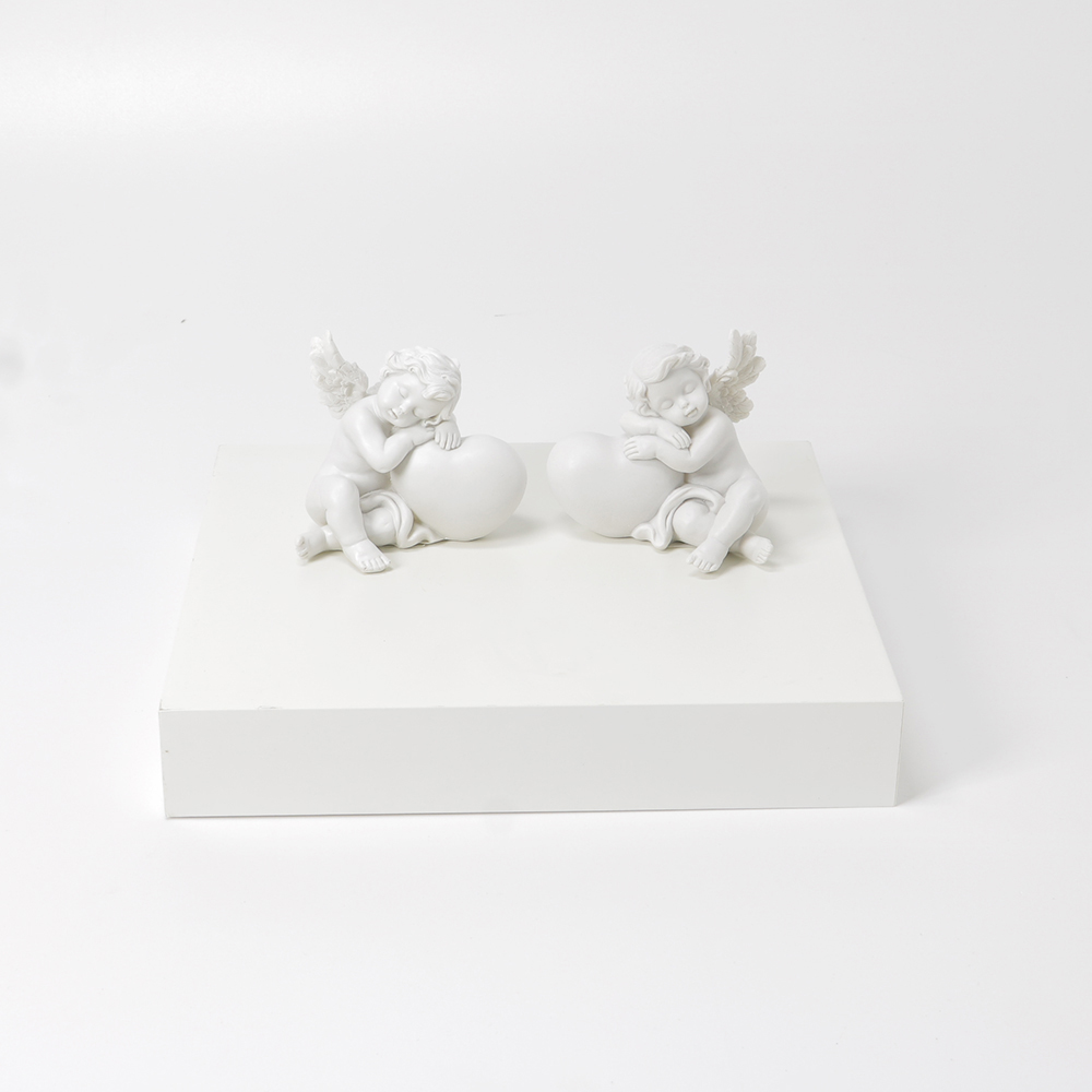 012-003-510-37CC-Anjo pousado no coração-Santuario-do-Sameiro-Braga-Portugal